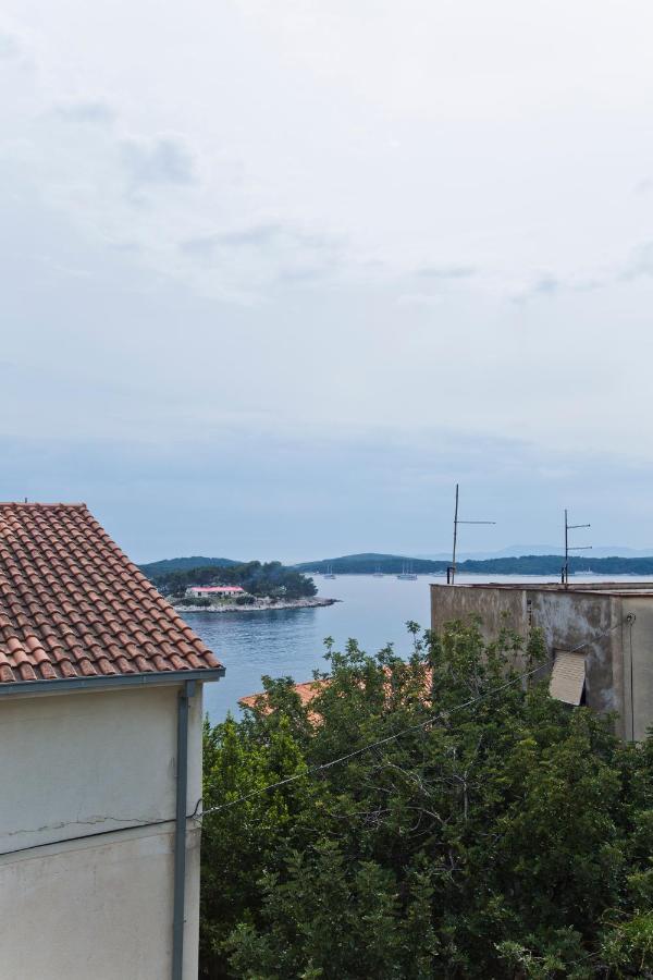 Guesthouse Aurora Hvar Town Bagian luar foto